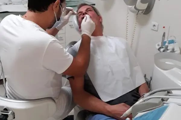 Alanya Perfect Smile Clinic / Murat Akışoğlu - Resim 6