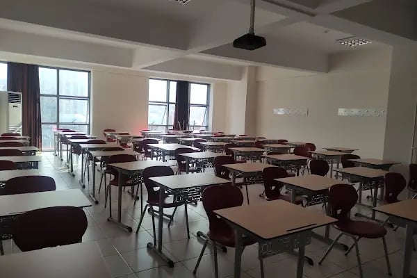 MCBÜ, Hasan Ferdi Turgutlu Teknoloji Fakültesi - Resim 2