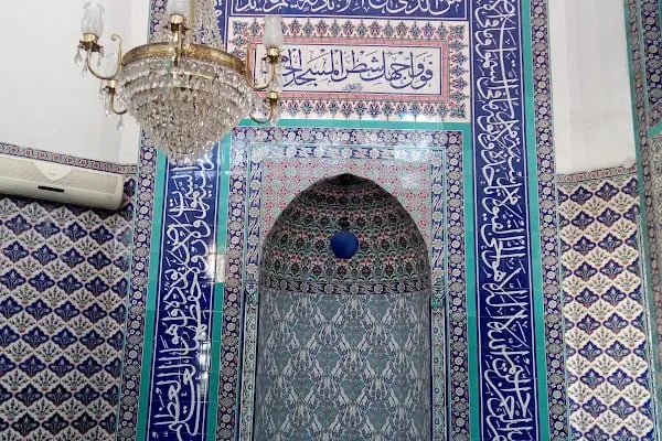 Hasan Basri Çantay Cami - Resim 9