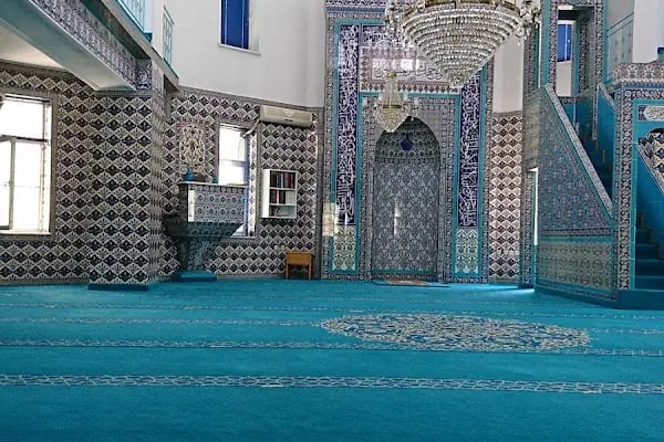 Hasan Basri Çantay Cami - Resim 12