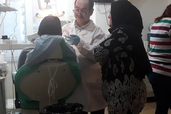 Diş Hekimi Adnan Akkaya - Resim 2