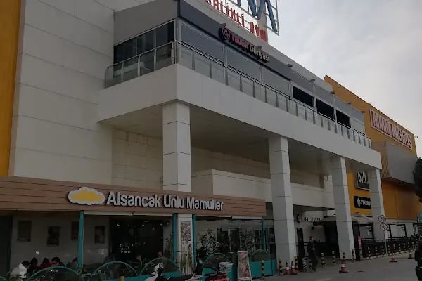 Luna Salihli AVM - Resim 11