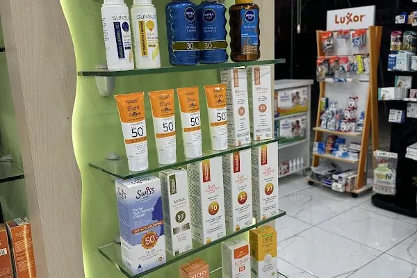 OĞUZHAN ECZANESİ (APOTHEKE-PHARMACY-АПТЕКА) - Resim 2