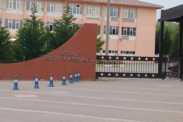Kocaeli Üniversitesi Kullar Yerleşkesi - Resim 18