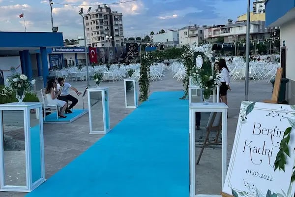 Toroslar Olimpik Yüzme Havuzu - Resim 4