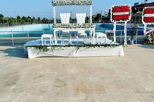 Toroslar Olimpik Yüzme Havuzu - Resim 3