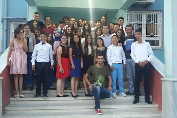 İSTİKLAL ORTAOKULU - Resim 1