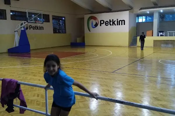 Petkim Atilla Uzun Spor Salonu - Resim 2