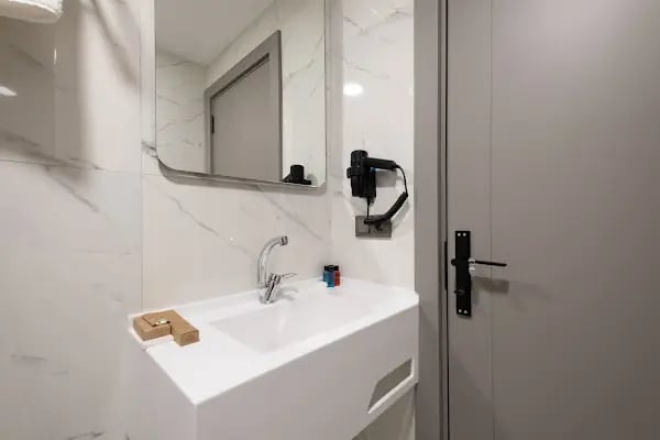 The Port Güzelyalı Otel - Resim 3