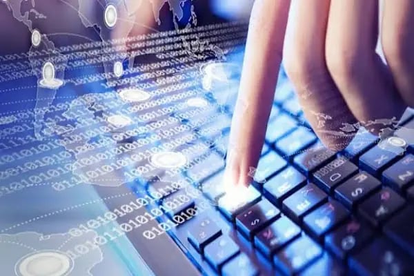 Escom Bilişim Cep Telefonu Tablet Laptop Notebook Yazıcı Her Türlü Elektronik Alet Tamir servisi - Resim 5