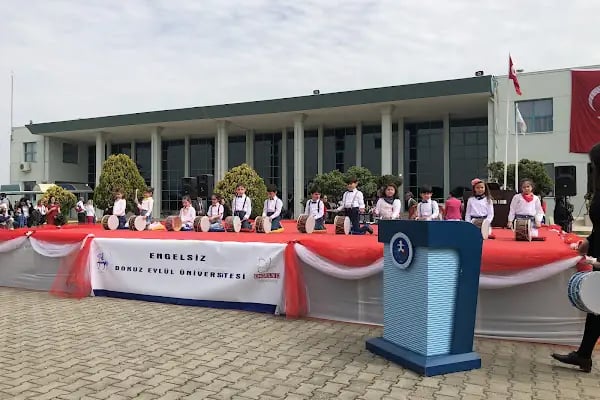 Dokuz Eylül Üniversitesi Özel 75. - Resim 20