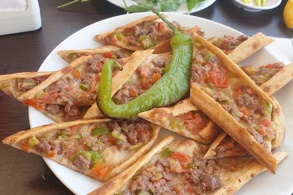 konyalı etli pide ve kebap salonu - Resim 11