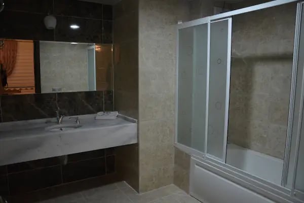 Vakfıkebir Uygulama Oteli - Resim 3