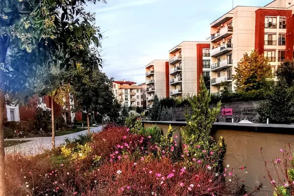 G Marin Club House - Resim 6