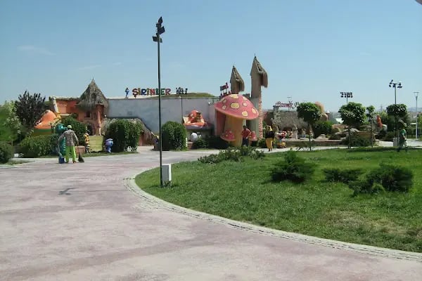 Harikalar Diyarı - Resim 17