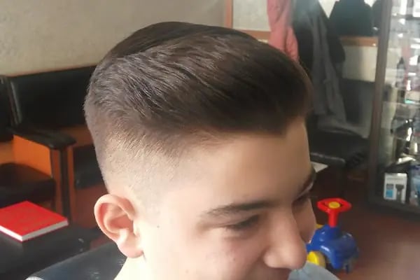 KARİZMA ERKEK KUAFÖRÜ - Resim 8