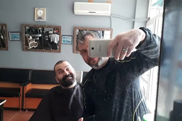 KARİZMA ERKEK KUAFÖRÜ - Resim 4