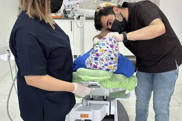 Özel ED Ağız ve Diş Sağlığı Polikliniği - Resim 20