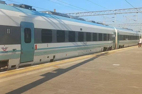 Tren İstasyonu - Resim 12
