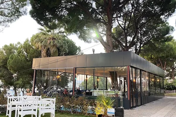 Pine Tree Otel - Resim 14