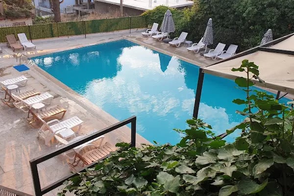 Pine Tree Otel - Resim 3