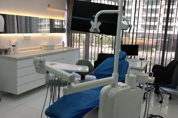 Beyaz Işık Ağız ve Diş Sağlığı Merkezi Diyarbakır - Resim 18
