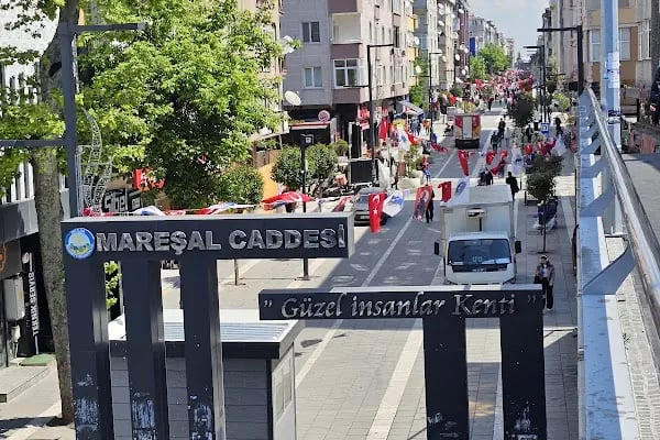 Mareşal Caddesi Yürüyüş Yolu - Resim 3