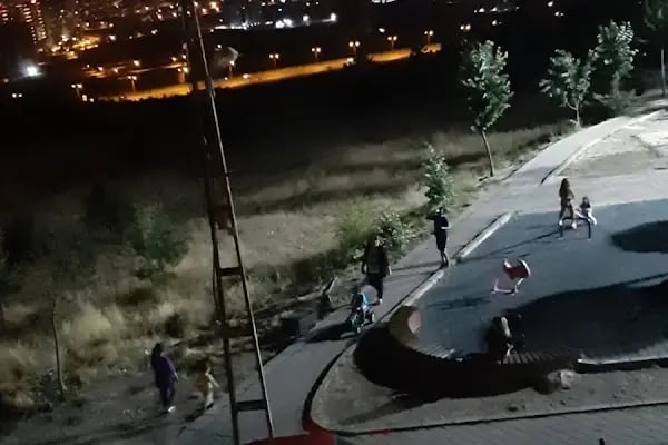 Keçiören Belediyesi Erhan Dural Parkı - Resim 8
