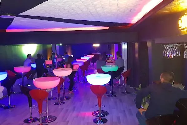 Hastane Clup Bar - Resim 4