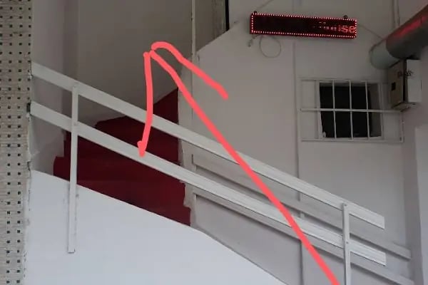 Red white House - Resim 12