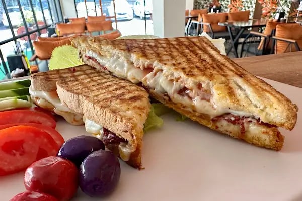 Harmony Cafe - Resim 12