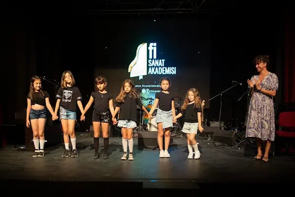 M.E.B Özel Fi Sanat Akademisi - Resim 12
