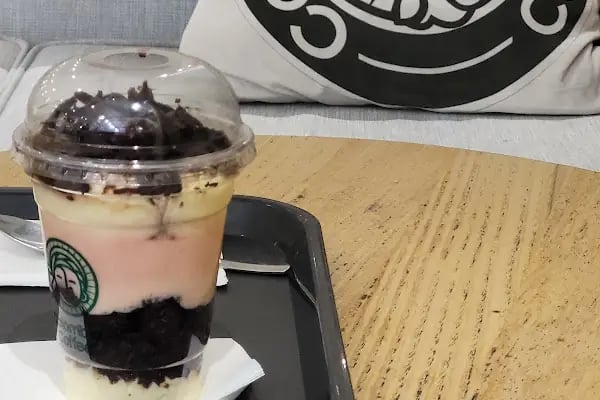 Louise Cafe Brasserie &amp; Loft - Resim 9