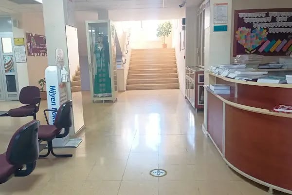 Akdeniz Karacaoğlan Halk Eğitim Merkezi - Resim 3
