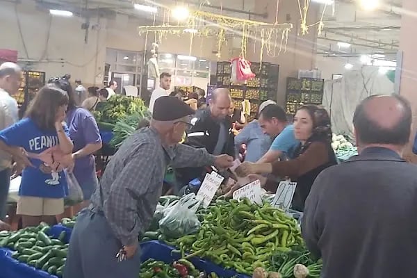 Çamdibi kapalı pazar yeri - Resim 20