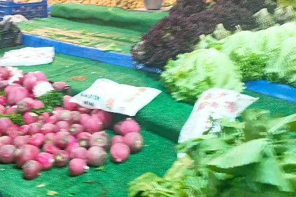 Çamdibi kapalı pazar yeri - Resim 18