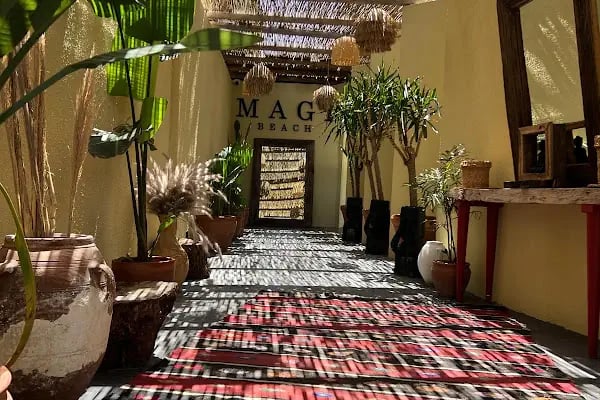 Ga'u Antique Gallery, Cafe-bistro, Bar - Resim 18