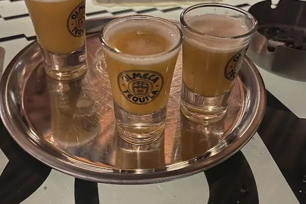Kirvem Ataşehir Sahne Türkü Evi &amp; Bar - Resim 8
