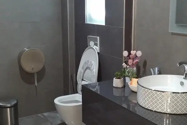 DENTUSTA Ağız ve Diş Kliniği - Resim 9