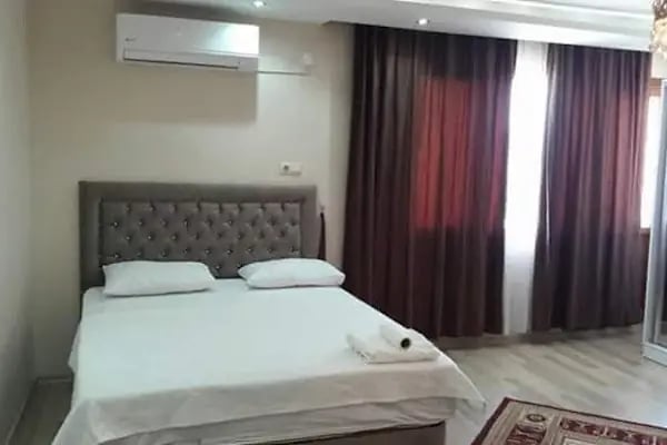 Maya Hotel &amp; Cafe - Resim 1