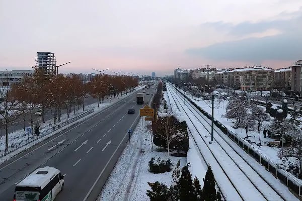 Tramvay MTA Durağı - Resim 5