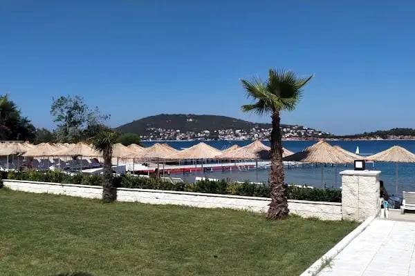 Nirvana Beach Club&amp;Cafe - Resim 12
