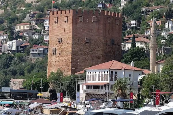 Alanya Yatçılar ve Gezi Tekneleri Deniz Yolcu Taşıma Kooperatifi - Resim 6