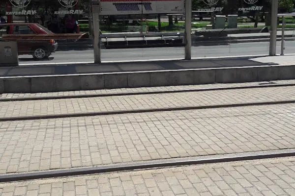 Tramvay Alparslan Durağı - Resim 19