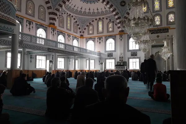 Şehitler Cami - Resim 3