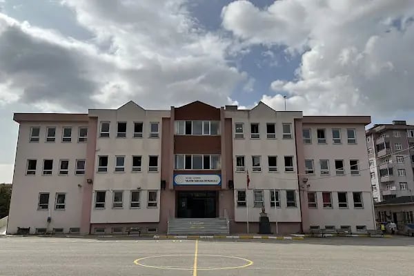 Tahsin Tarhan Ortaokulu - Resim 6