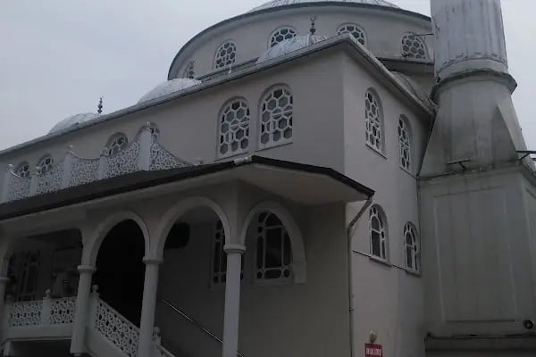 Kocaeli Üniversitesi İhsaniye Myo - Resim 1