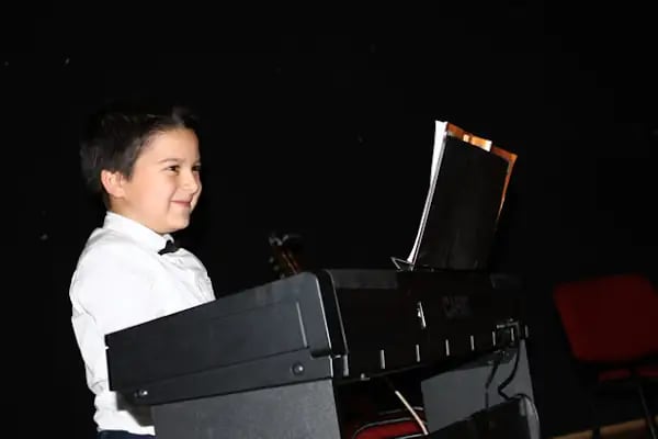 M.E.B Okyanus Sanat - Maltepe Müzik Kursu - Resim 6