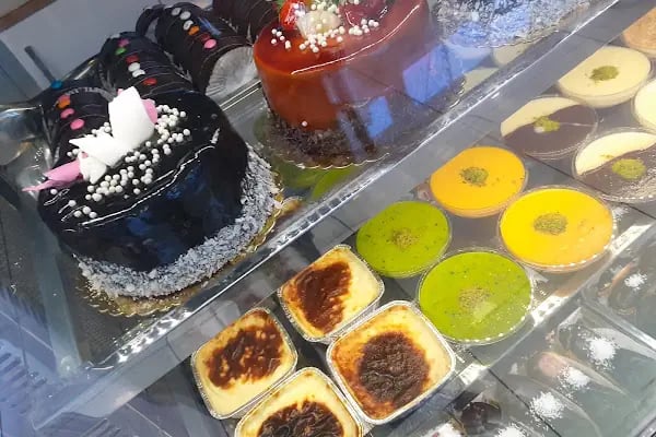 Hünerli Usta Fırın Cafe & Unlu Mamüller - Resim 3
