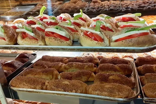 Hünerli Usta Fırın Cafe & Unlu Mamüller - Resim 1